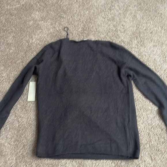 NEW Sweater - Picture 5 of 5